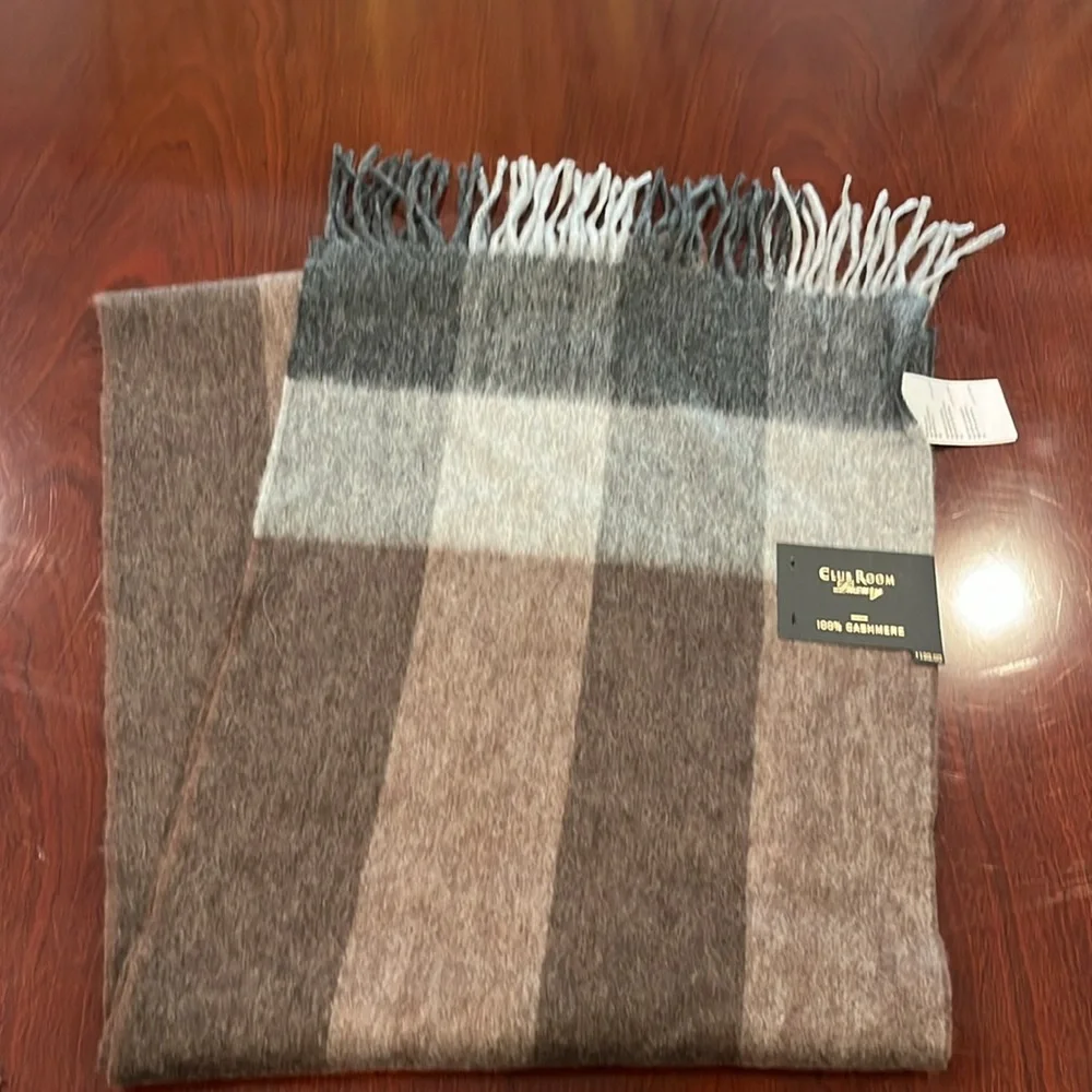 CLUB ROOM Luxury Mens Scarf 100% Cashmere New with tag Tan/gray